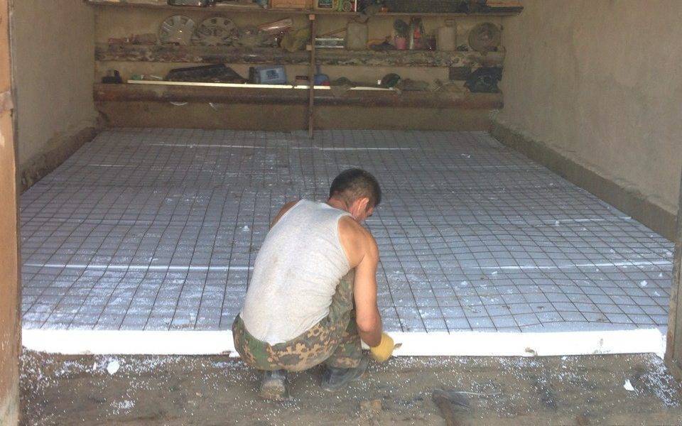 Как сделать бетонный пол в гараже: плюсы и минусы, способы заливки