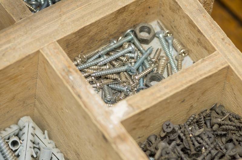 Ящик для инструментов своими руками - 69 фото-идей для для строителей