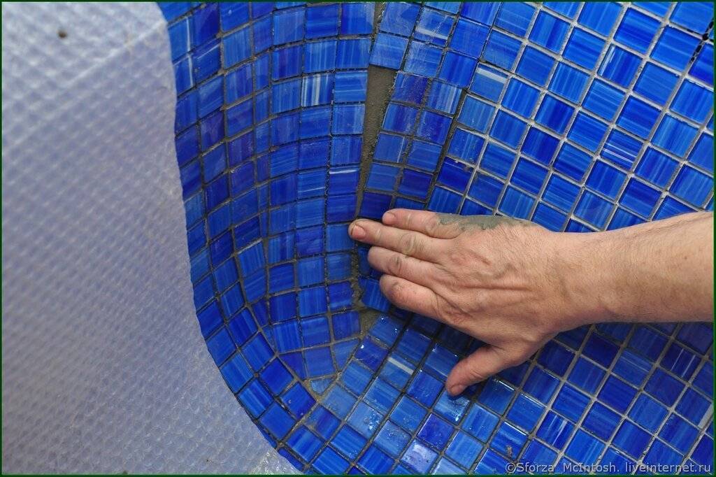 Как клеить мозаику на сетке — практические советы