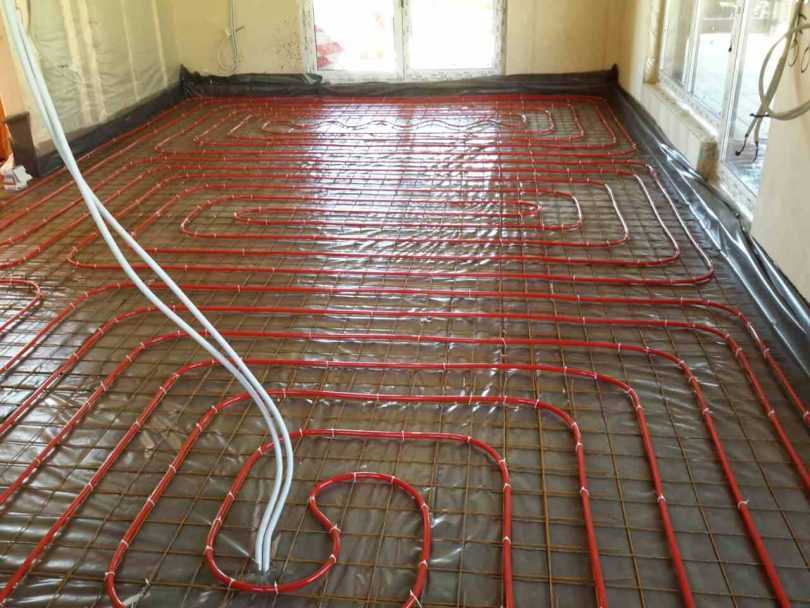 Монтаж водяного теплого пола в бетонной стяжке
