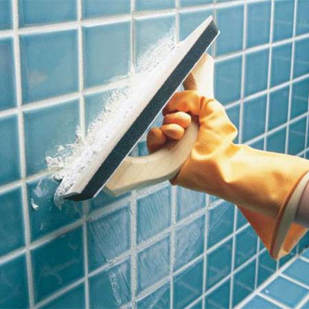 Как и чем затереть швы между плитками в ванной — пошаговое видео и фото