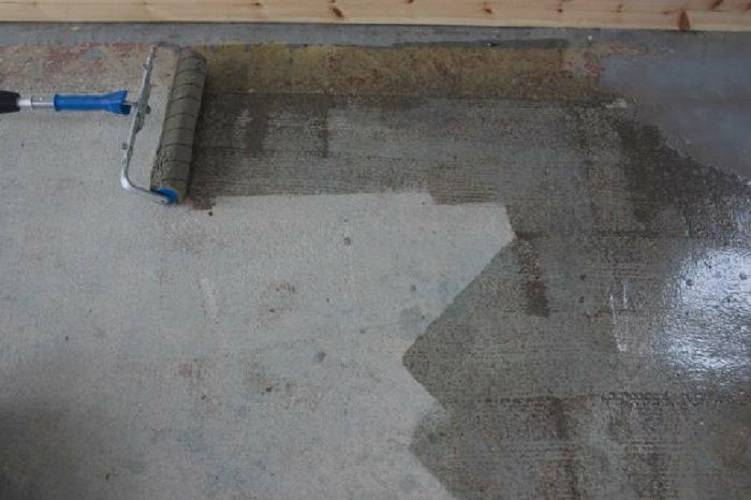 Грунтовка для бетонного пола: когда использовать и для чего