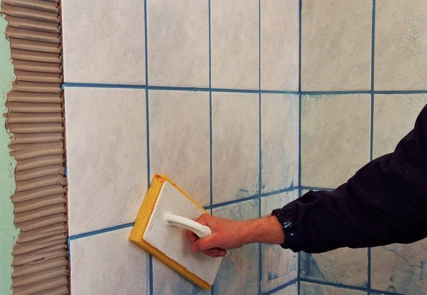 Как затирать швы на плитке на стене правильно своими руками