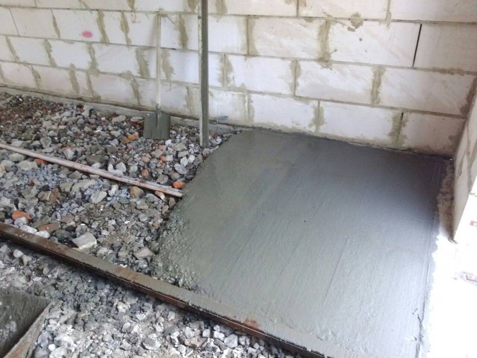 Как правильно залить бетонный пол в гараже самостоятельно