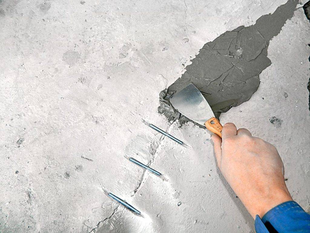 Заделка трещин в бетоне своими руками: как и чем заделать?