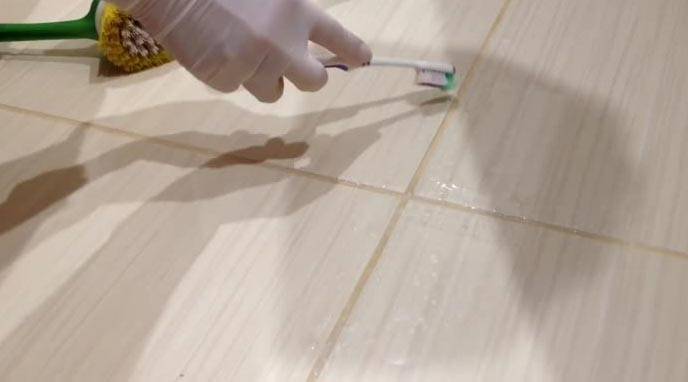 Как очистить швы между плиткой в ванной от плесени и грибка в домашних условиях