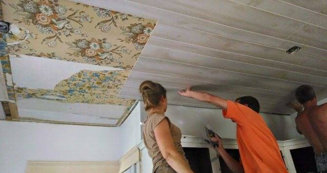 Как обшить потолок пвх-панелями