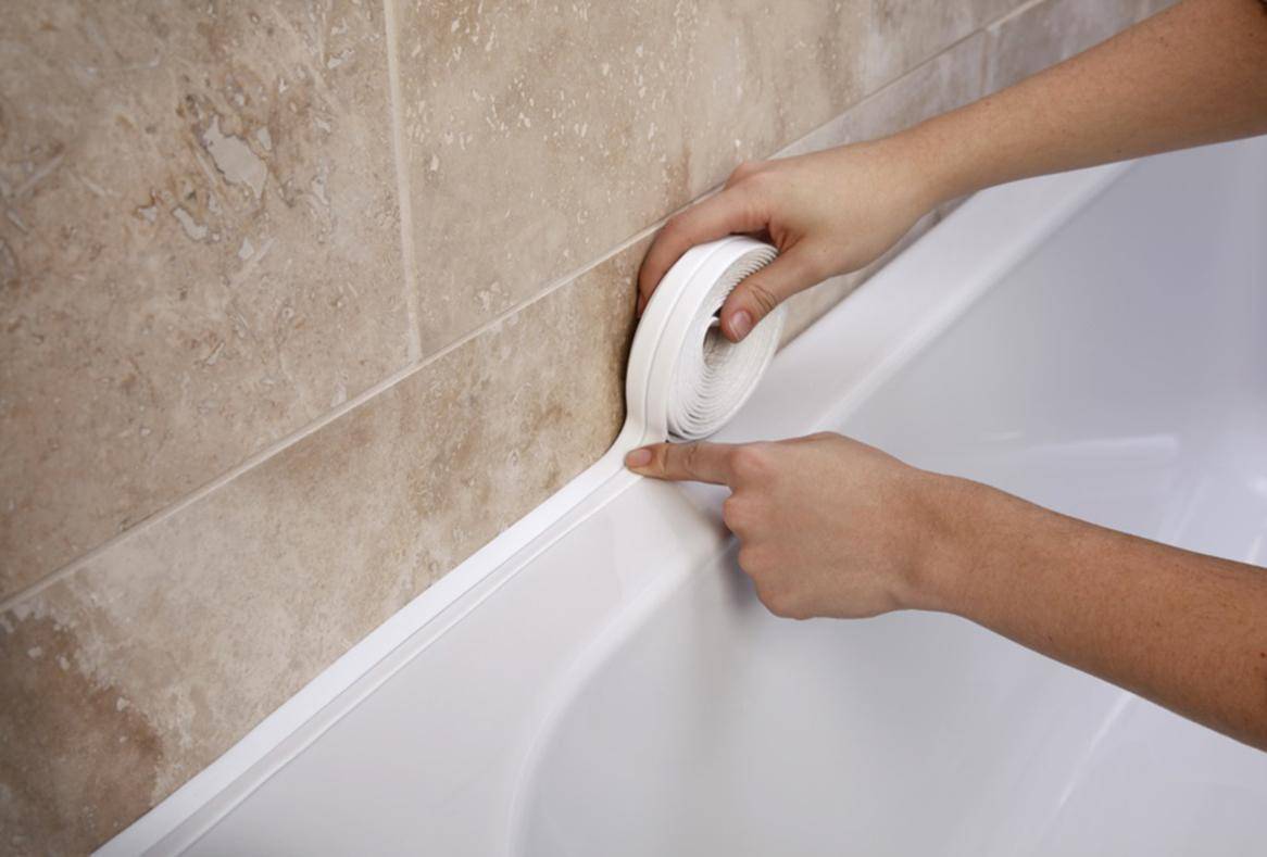 Бордюры для ванны: керамический, пластиковый, самоклеющийся