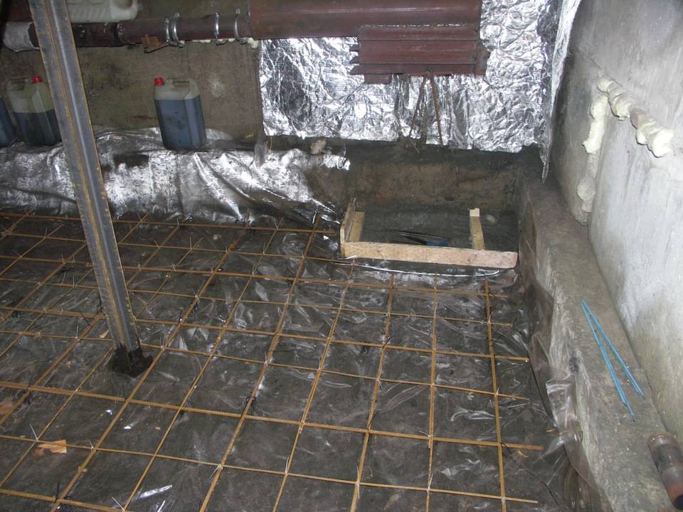 Как сделать бетонный пол в подвале гаража своими руками