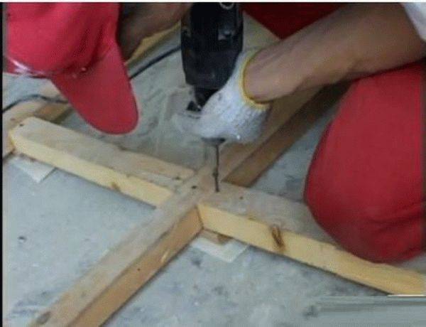 Укладка фанеры на бетонный пол: необходимые материалы и возможные способы