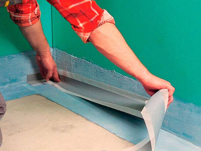 Наливной пол в ванной комнате: особенности технологии заливки наливного пола. подготовка поверхности, разметка, процесс заливки наливного пола в ванной комнате (фото + видео)