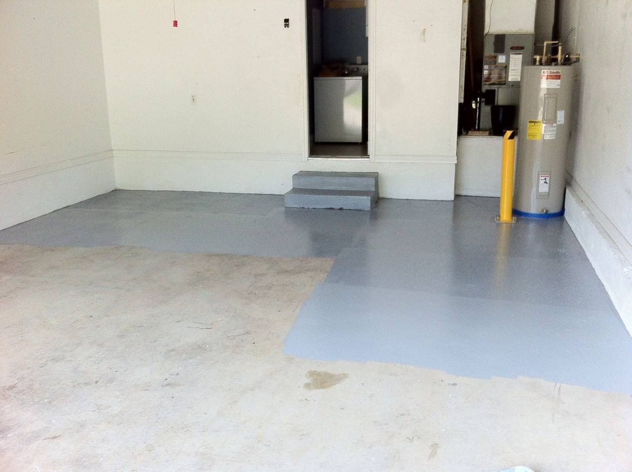 Краска для бетонного пола в гараже: какую лучше выбрать