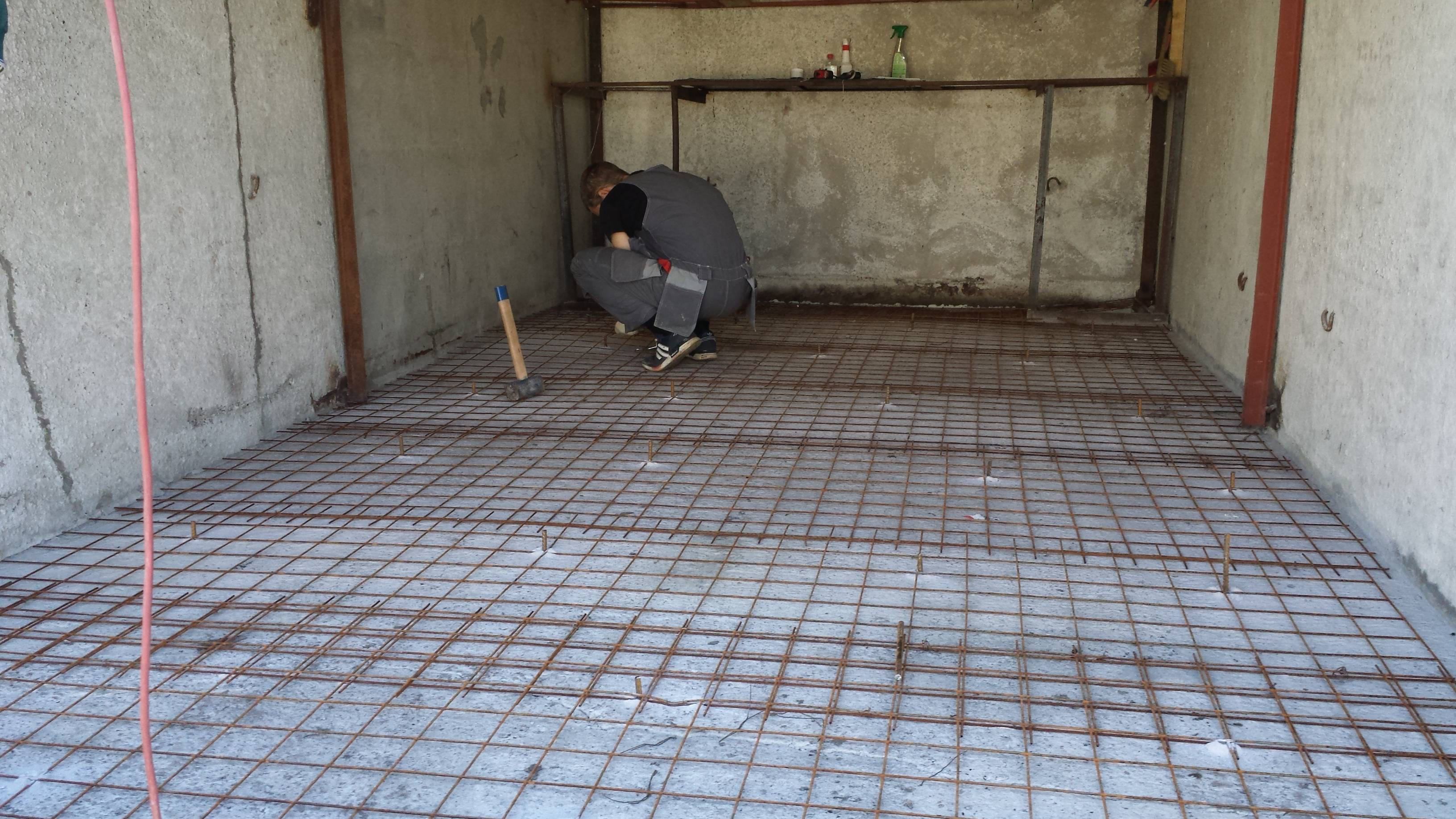 Как залить своими руками залить бетоном пол в гараже или деревянном доме?
