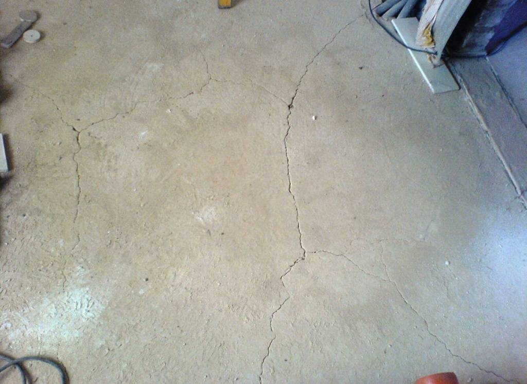 Чем заделать трещины в бетонном полу: обзор лучших вариантов