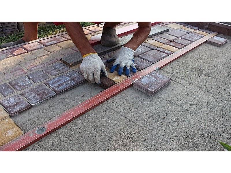 Укладка тротуарной плитки на даче: технология укладки тротуарной плитки на даче и что для этого необходимо