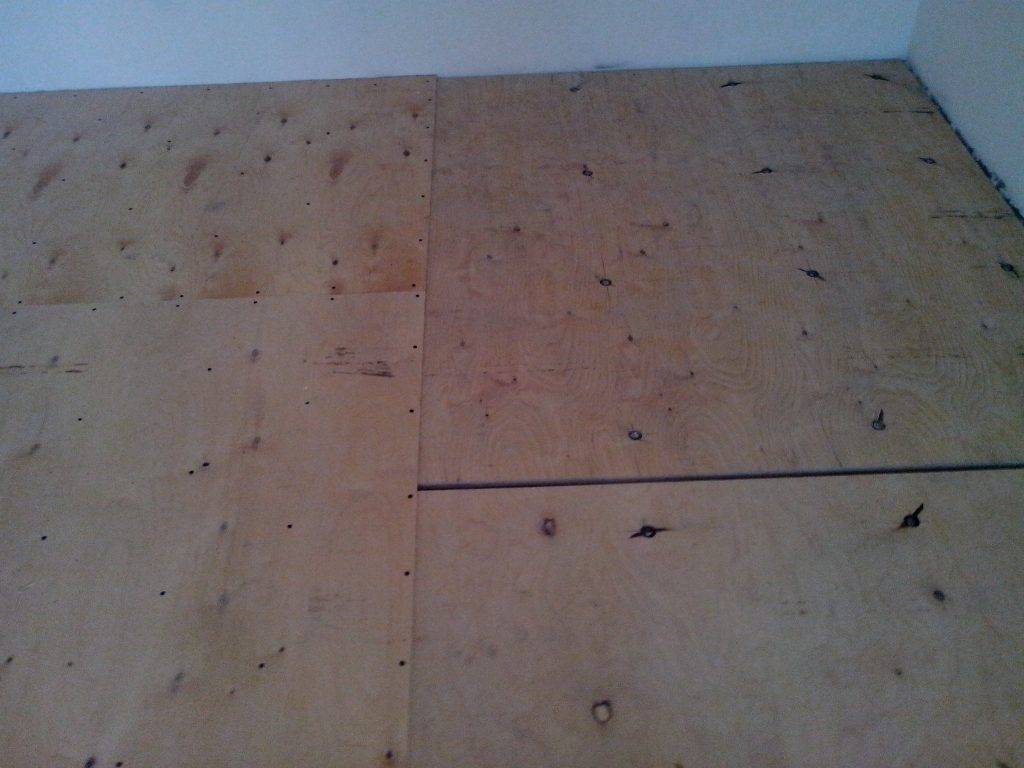 Как выровнять деревянный пол фанерой не срывая доски, подложка, укладка осб и двп