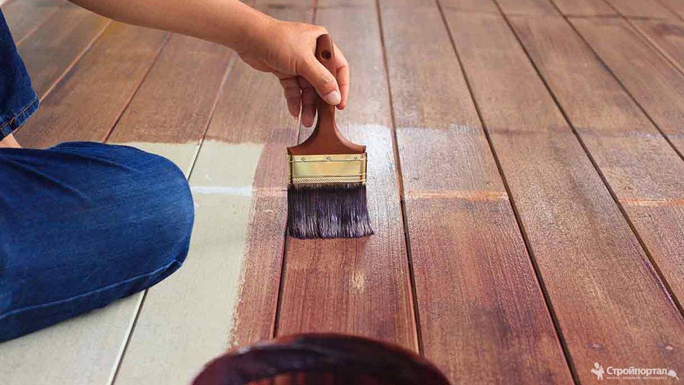 Покраска деревянного пола своими руками - как подготовить и покрасить деревянный пол