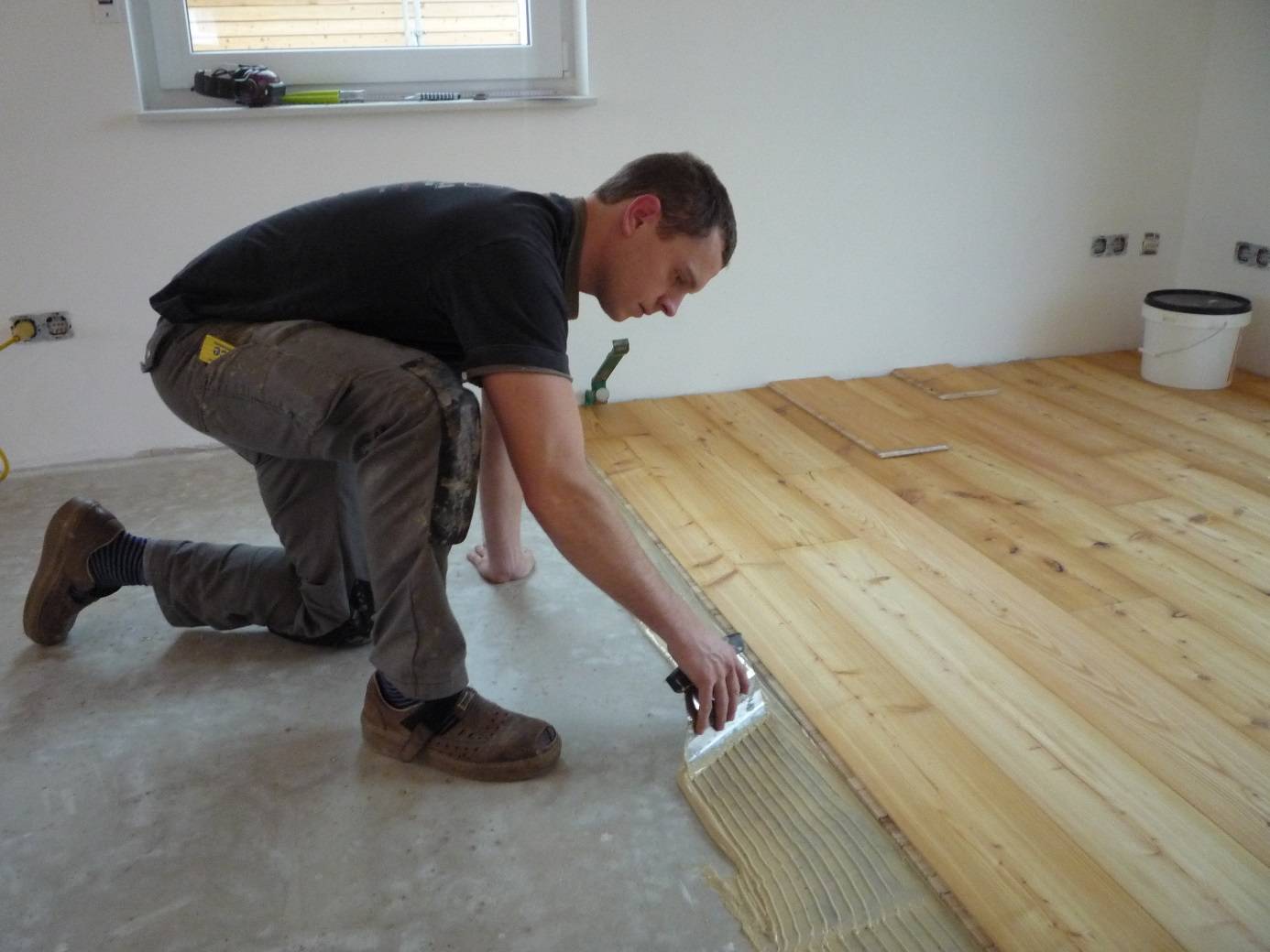 Укладка ламината на бетонный пол: инструкция по монтажу?