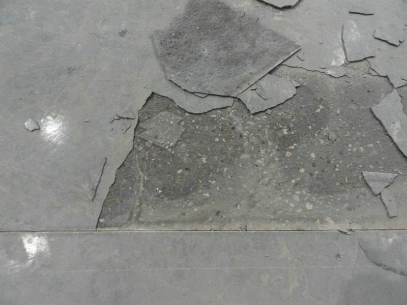Чем заделать выбоины в бетонном полу?