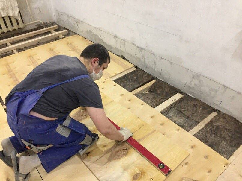 Можно ли класть плитку на деревянный пол, и как это сделать правильно?