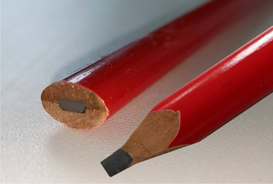 Почему строительный карандаш не круглый. отличие строительного карандаша от обычного канцелярского карандаша