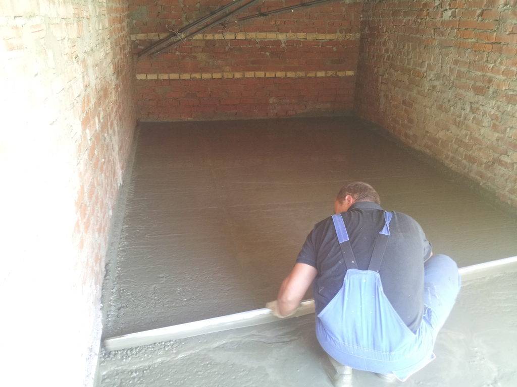 Бетонирование пола в гараже: как залить бетонный пол