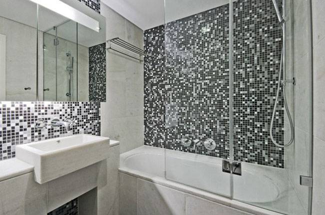 Мозаика в интерьере ванной комнаты фото 100+