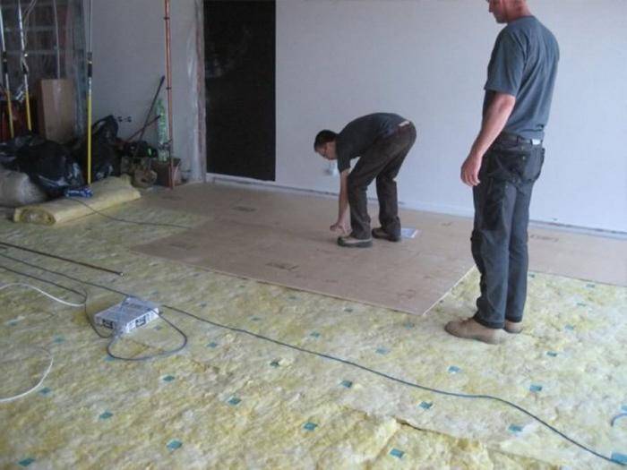 Как выровнять бетонный пол под ламинат — наш взгляд на вопрос