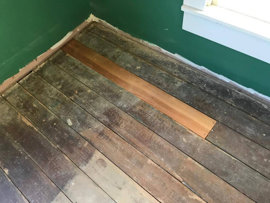 Ремонт пола в деревянном доме: замена бетонным, старый пол на даче
