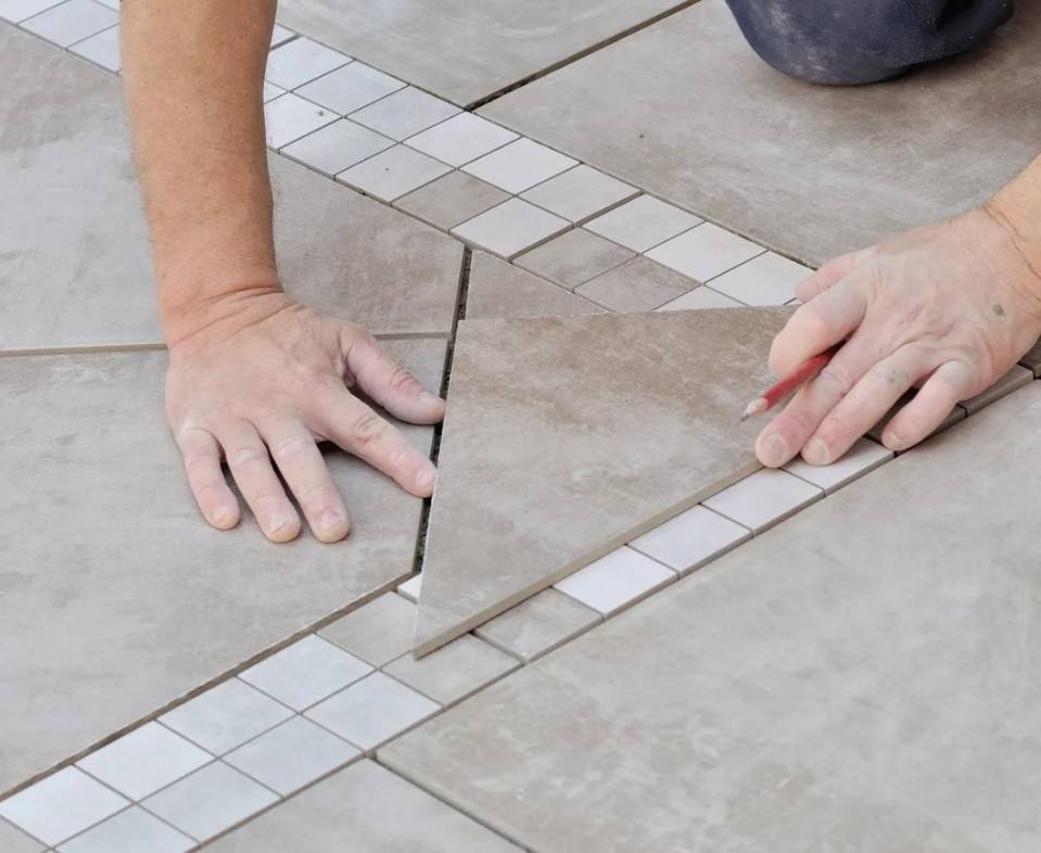 Инструкция по укладке плитки на пол в ванной