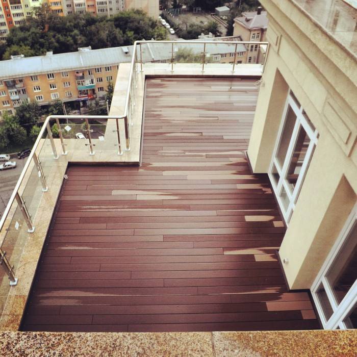 Укладка террасной доски на балконе – stroim24.info