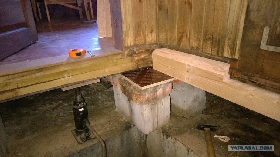 Монтаж деревянного пола в бане