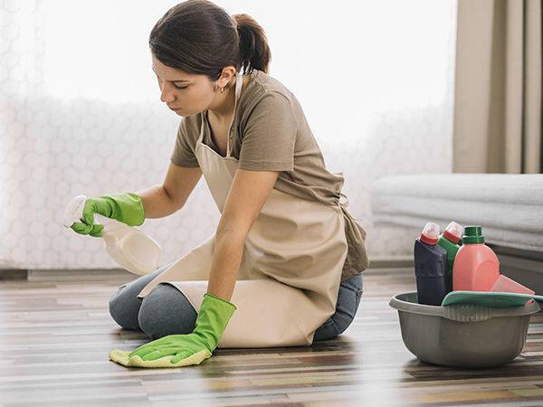 Уборка по расписанию: в какие дни недели, по поверьям, не стоит мыть полы в доме