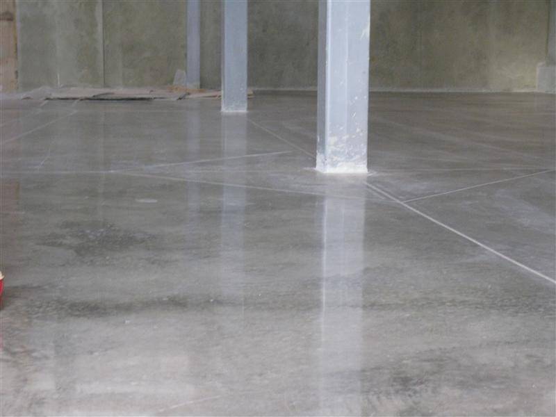 Как собрать пыль с бетонного пола. как убрать пыль с бетонного пола?