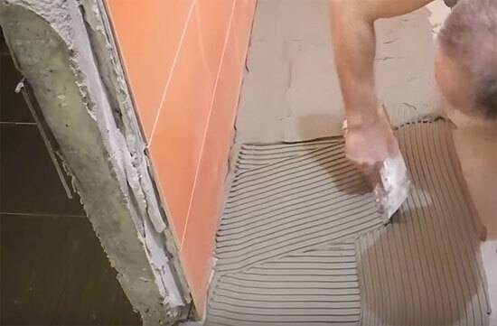 Cтяжка пола в ванной под плитку своими руками: 4 варианта