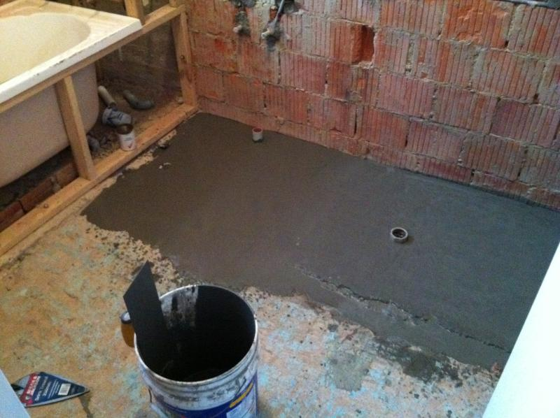 Гидроизоляция деревянного пола в ванной комнате под плитку